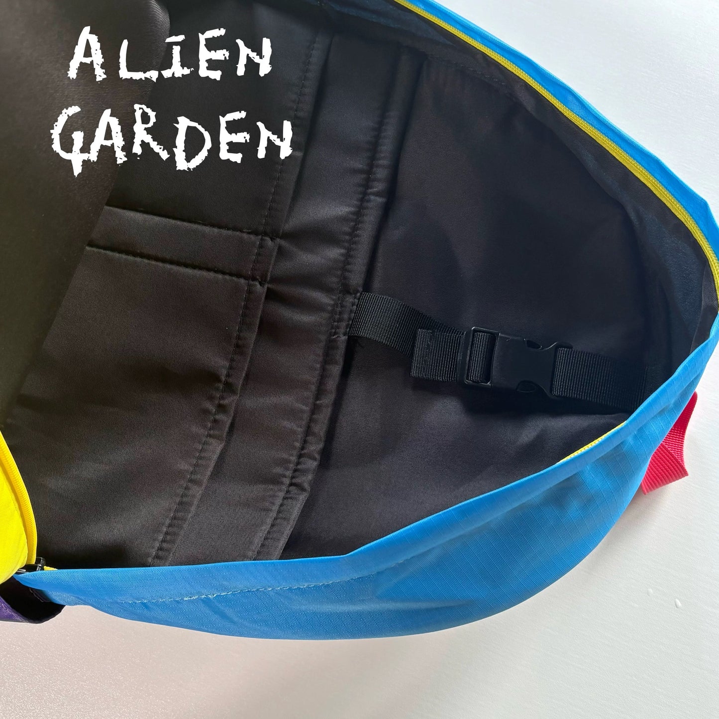 Burger outdoor hiking backpack - Alien Garden