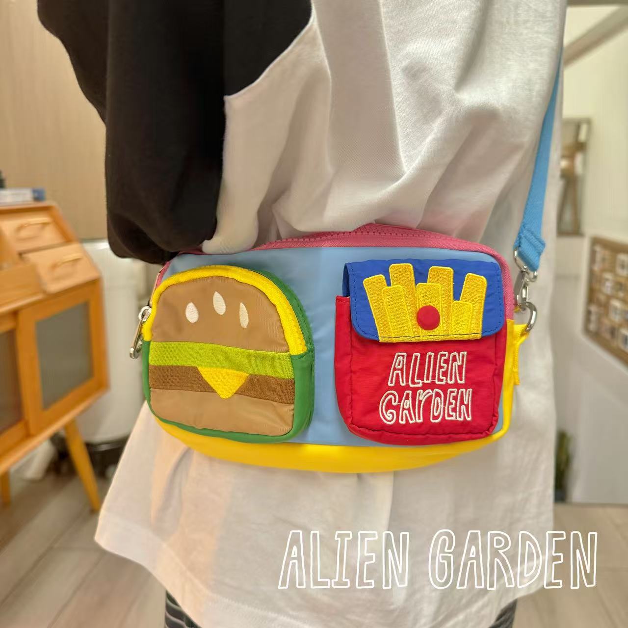 Switch Crossbody Bag - AlienGarden