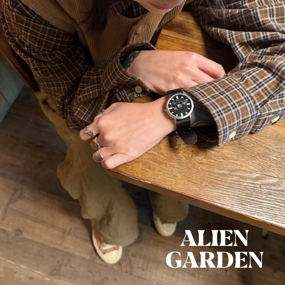 Universe Earth Rocket Watch - Alien Garden