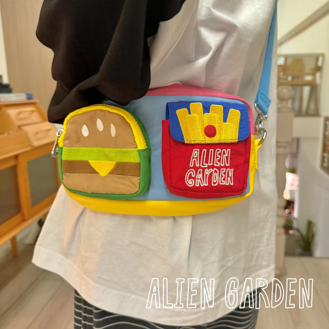 Switch Crossbody Bag - AlienGarden