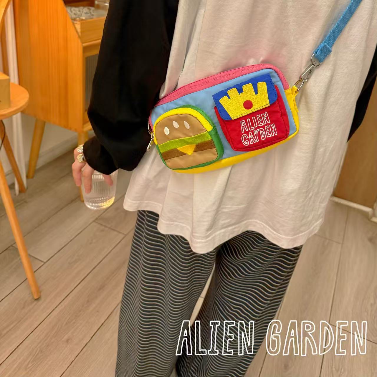 Switch Crossbody Bag - AlienGarden